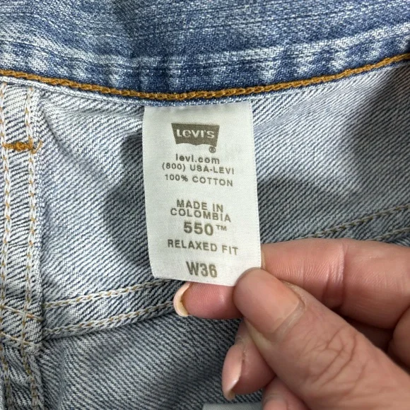 Levi's 550 Men's Classic Blue Denim Shorts - Picture 9 of 9